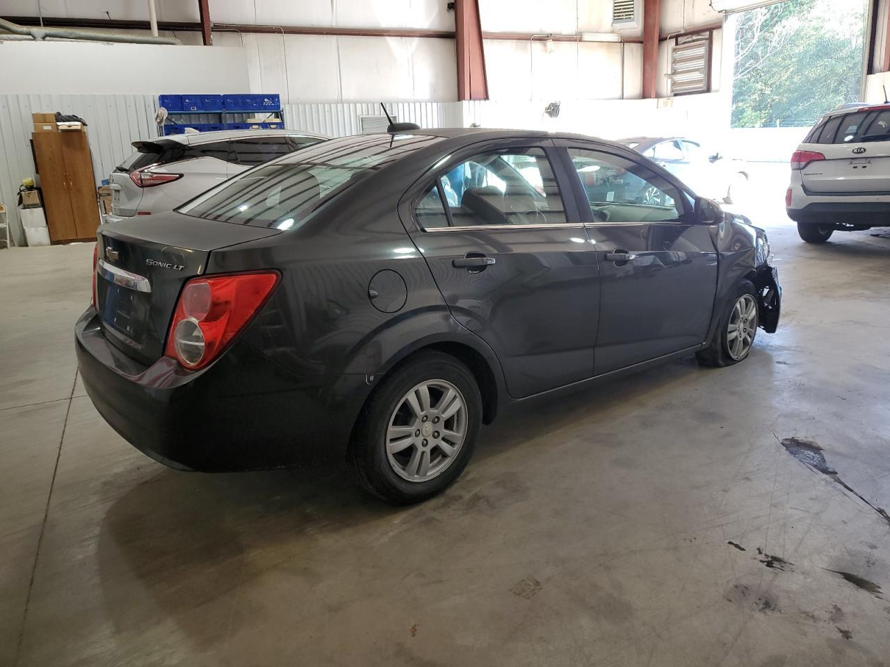 2015 Chevrolet Sonic Lt - Фото 3