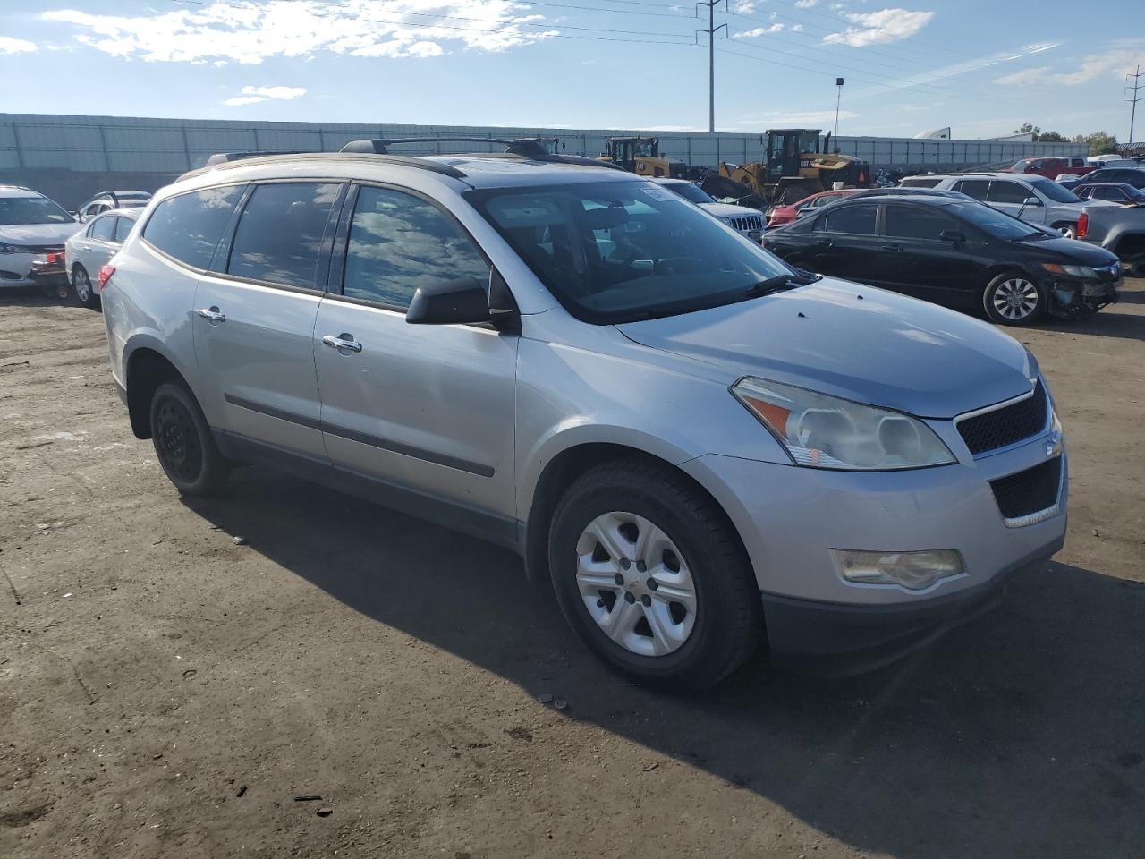 2011 Chevrolet Traverse Ls - Фото 4