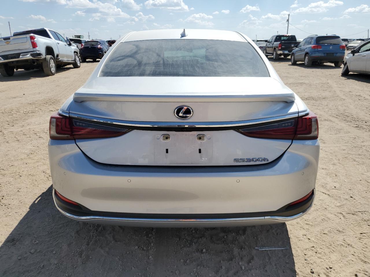 2021 Lexus Es 300H - Фото 6