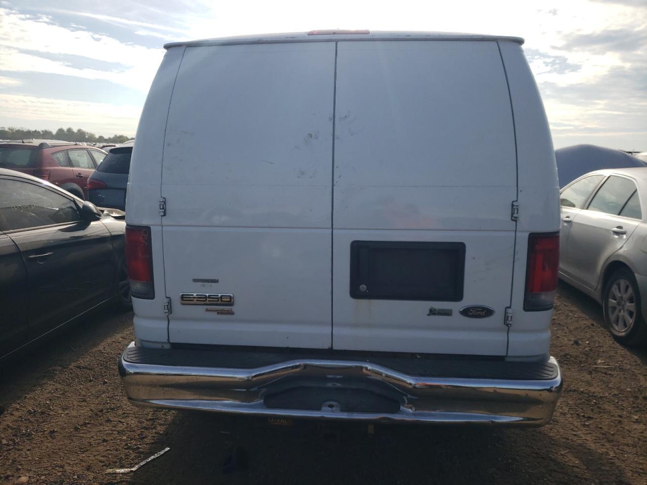 2014 Ford Econoline E350 Super Duty Van - Фото 6