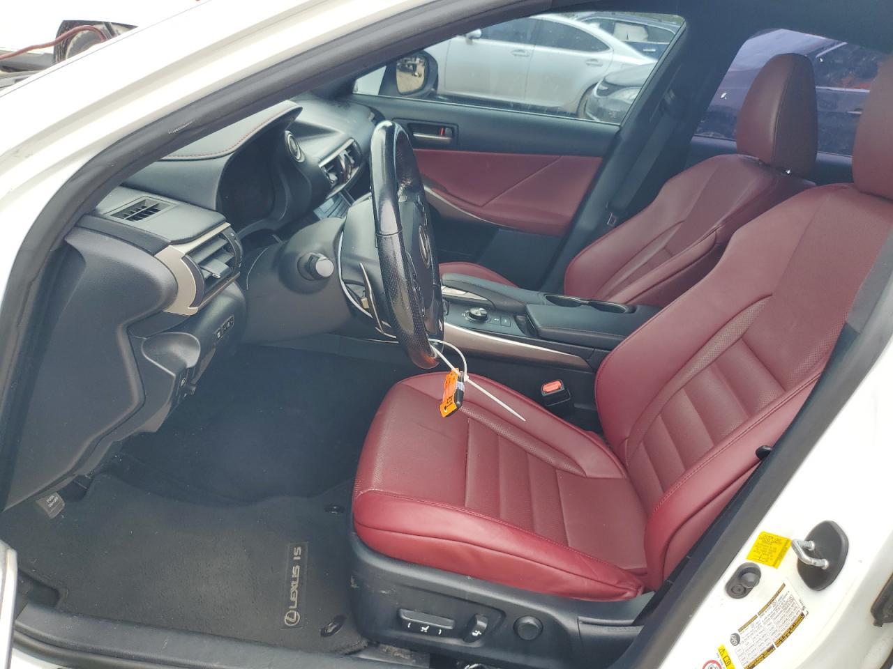 2017 Lexus Is 300 - Image 7