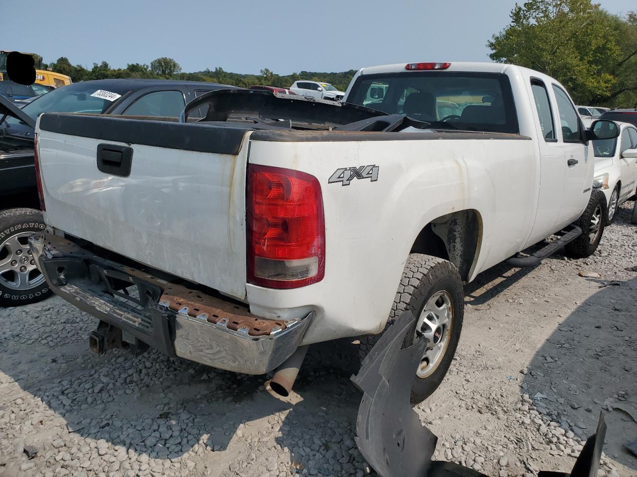 2011 GMC Sierra K2500 Heavy Duty - Фото 3