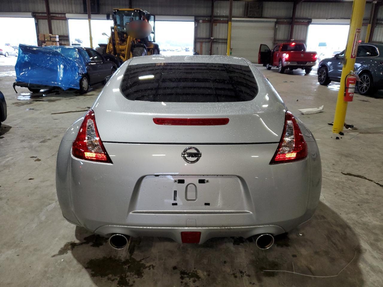 2016 Nissan 370Z Base - Image 6