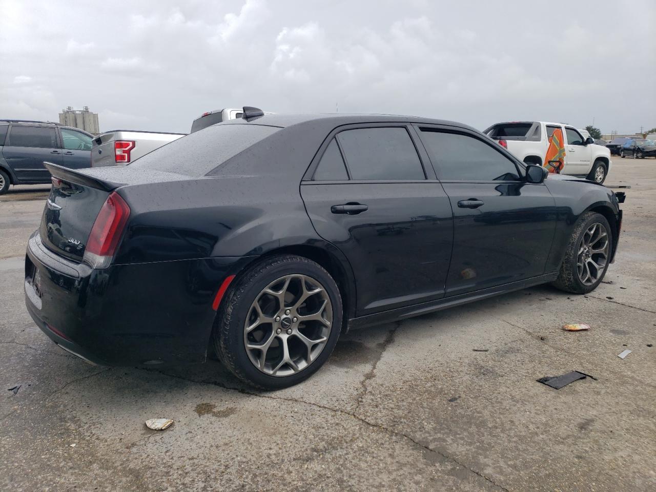 2018 Chrysler 300 S - Image 3