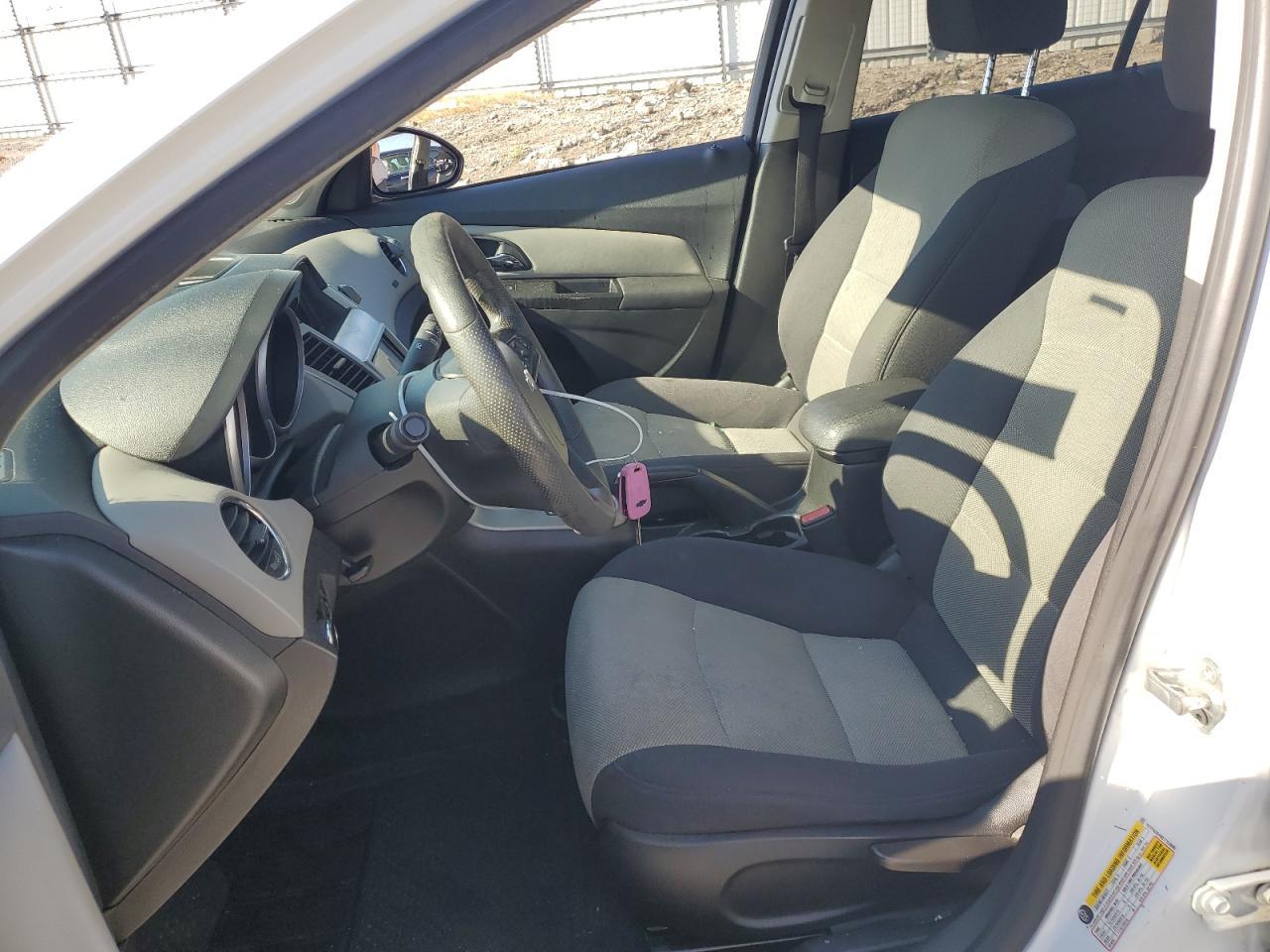 2013 Chevrolet Cruze Ls - Фото 7