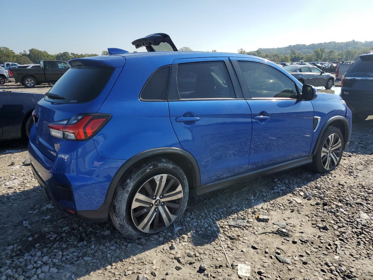 2020 Mitsubishi Outlander Sport Es - Фото 3
