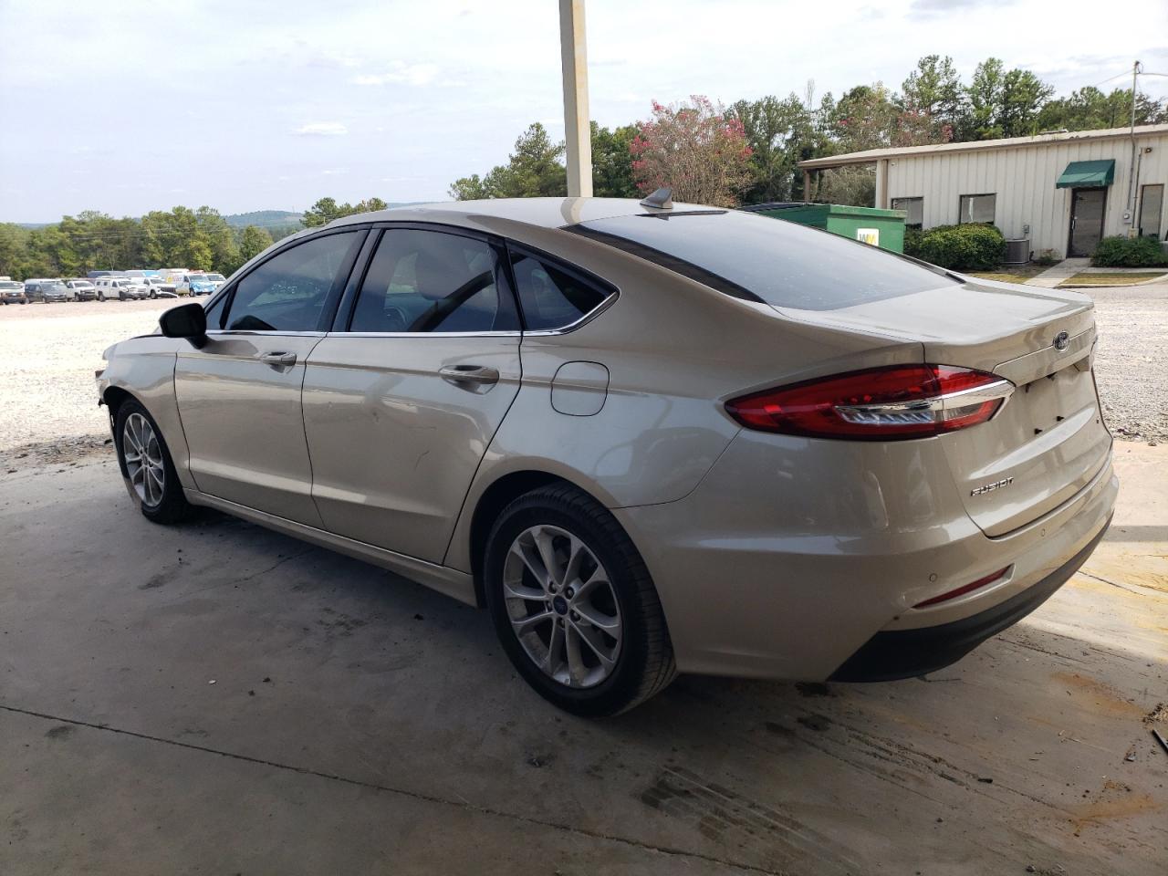 2019 Ford Fusion Se - Image 2