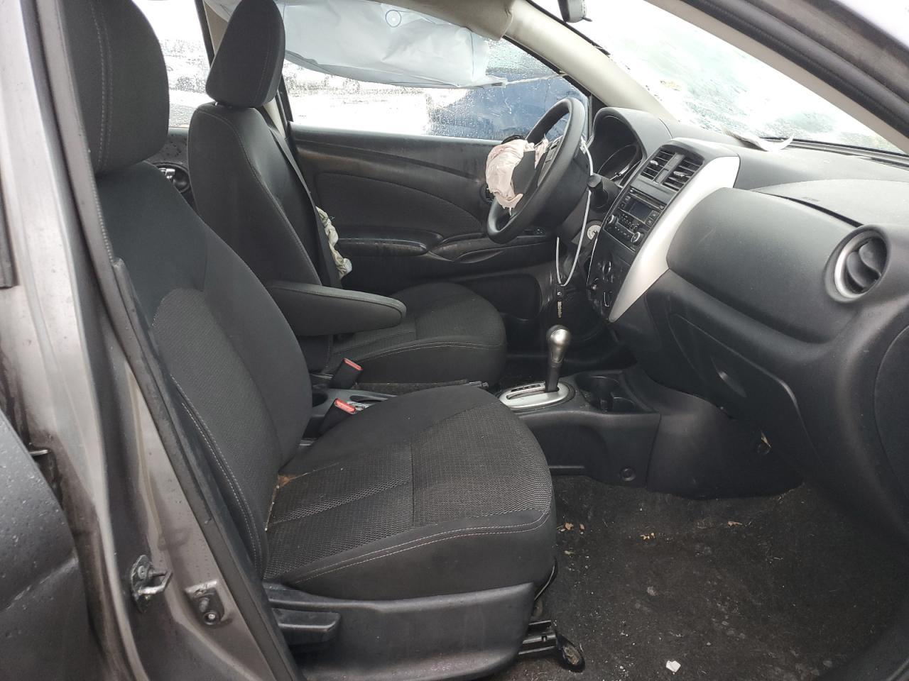 2016 Nissan Versa S - Фото 7
