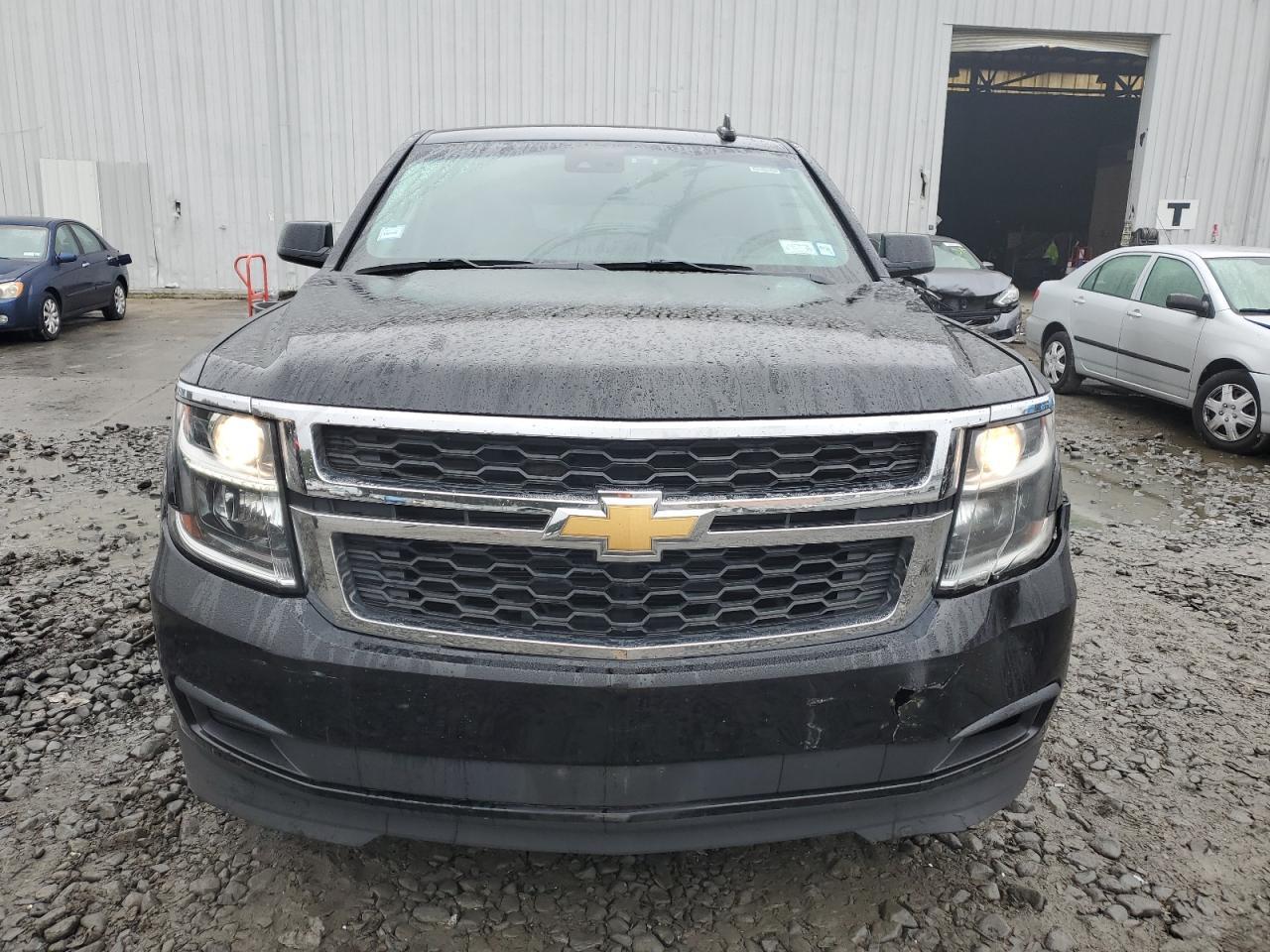2018 Chevrolet Suburban C1500 Lt - Фото 5