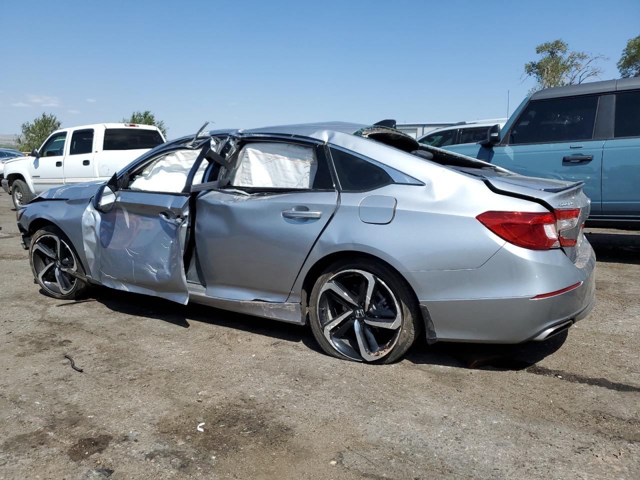 2022 Honda Accord Sport - Image 2