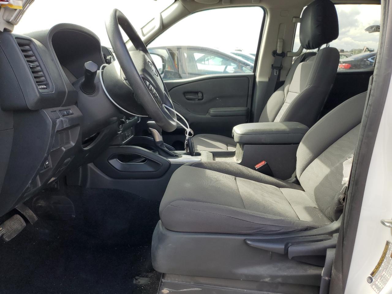 2023 Nissan Frontier S - Image 7