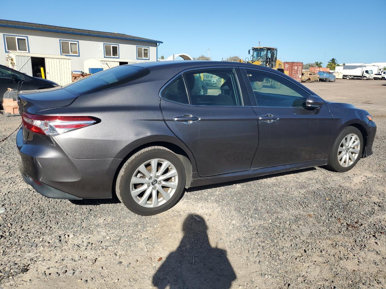 2018 Toyota Camry L - Фото 3