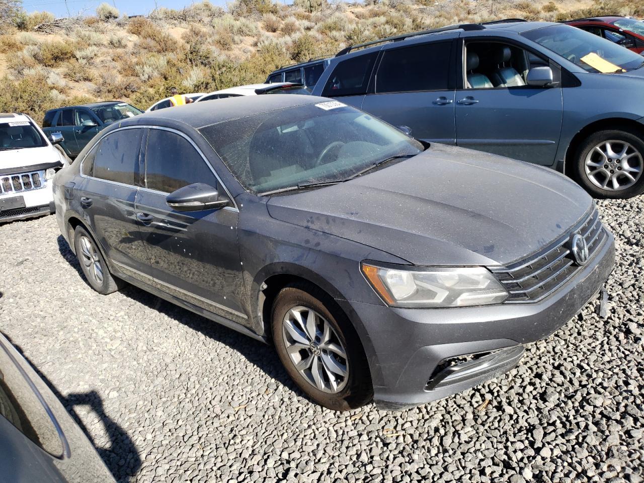 2016 Volkswagen Passat S - Image 4