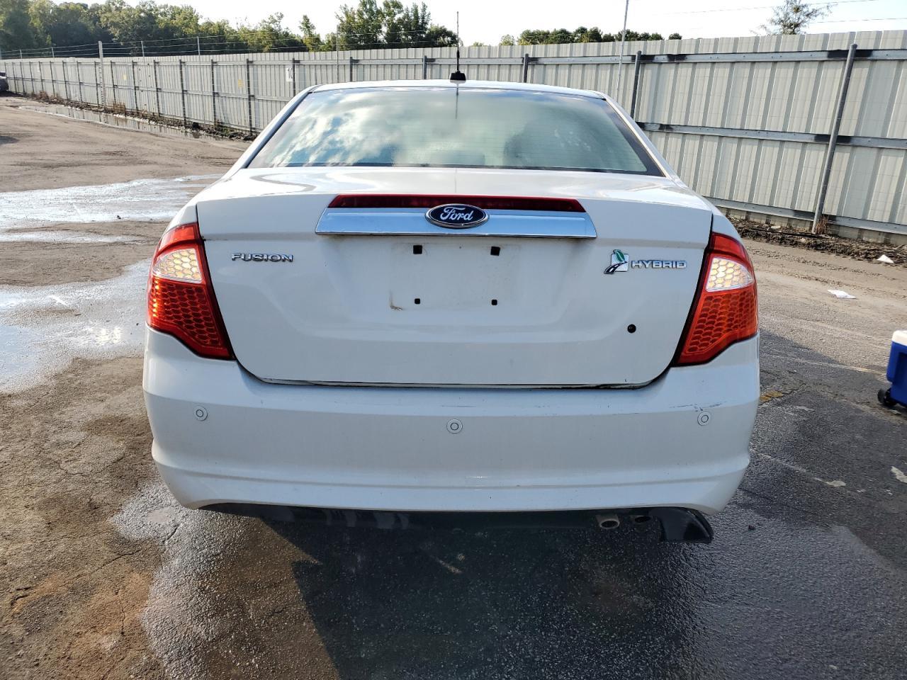 2012 Ford Fusion Hybrid - Фото 6