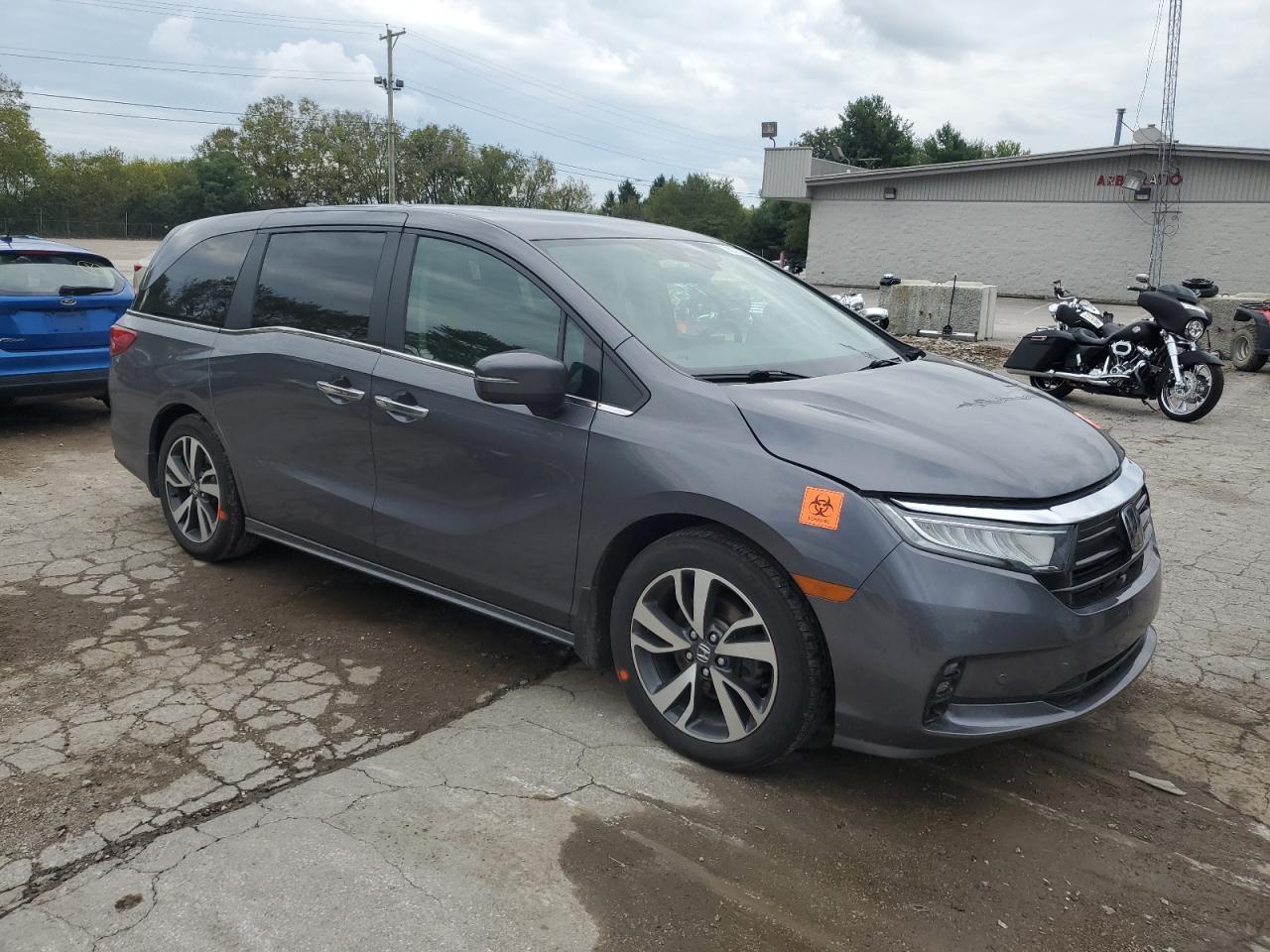 2021 Honda Odyssey Touring - Image 4