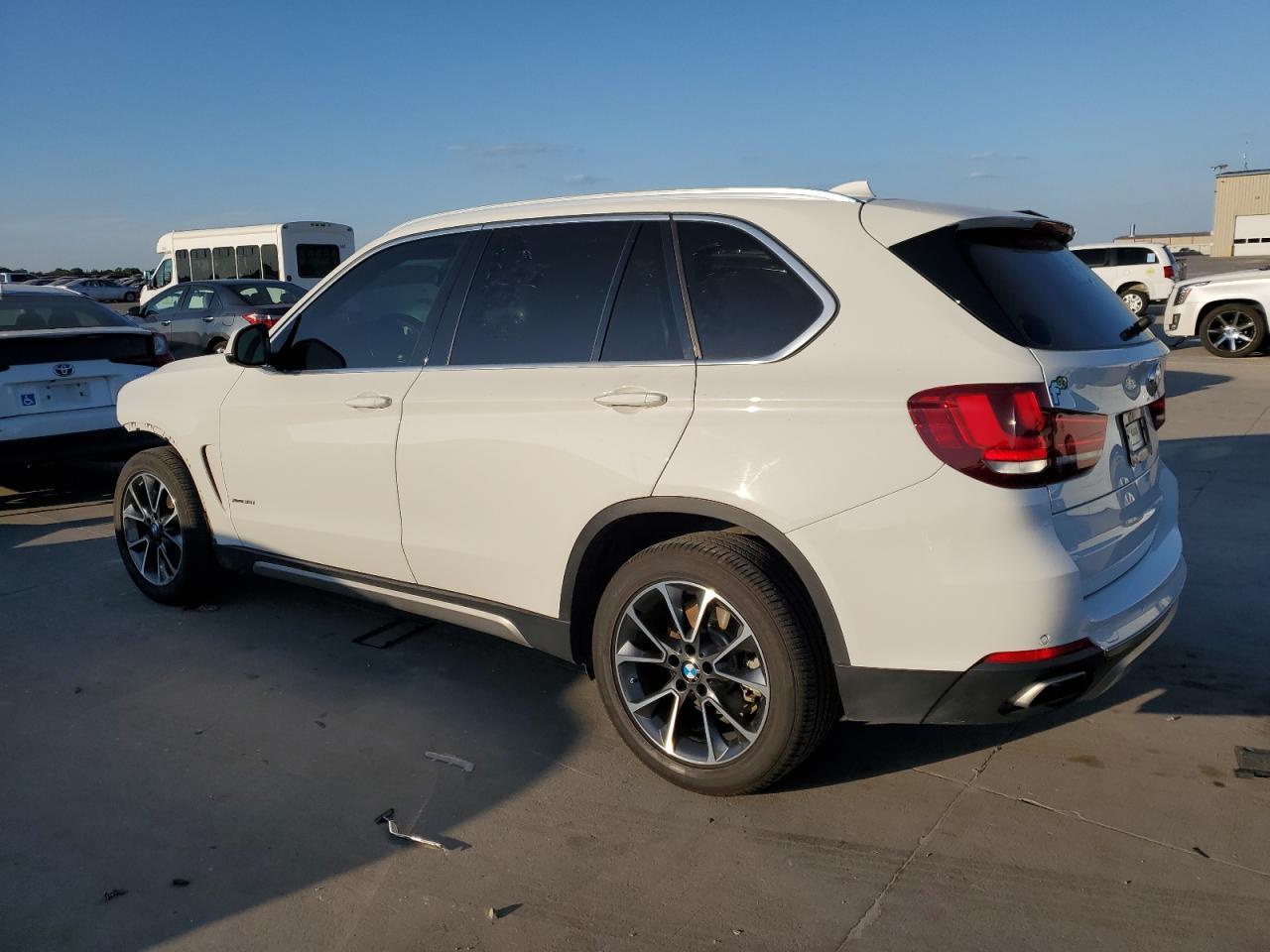 2018 BMW X5 xDrive35I - Image 2