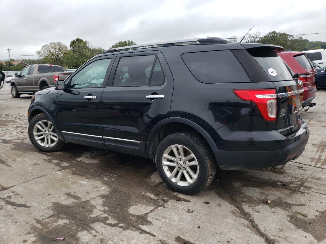 2014 Ford Explorer Xlt - Фото 2