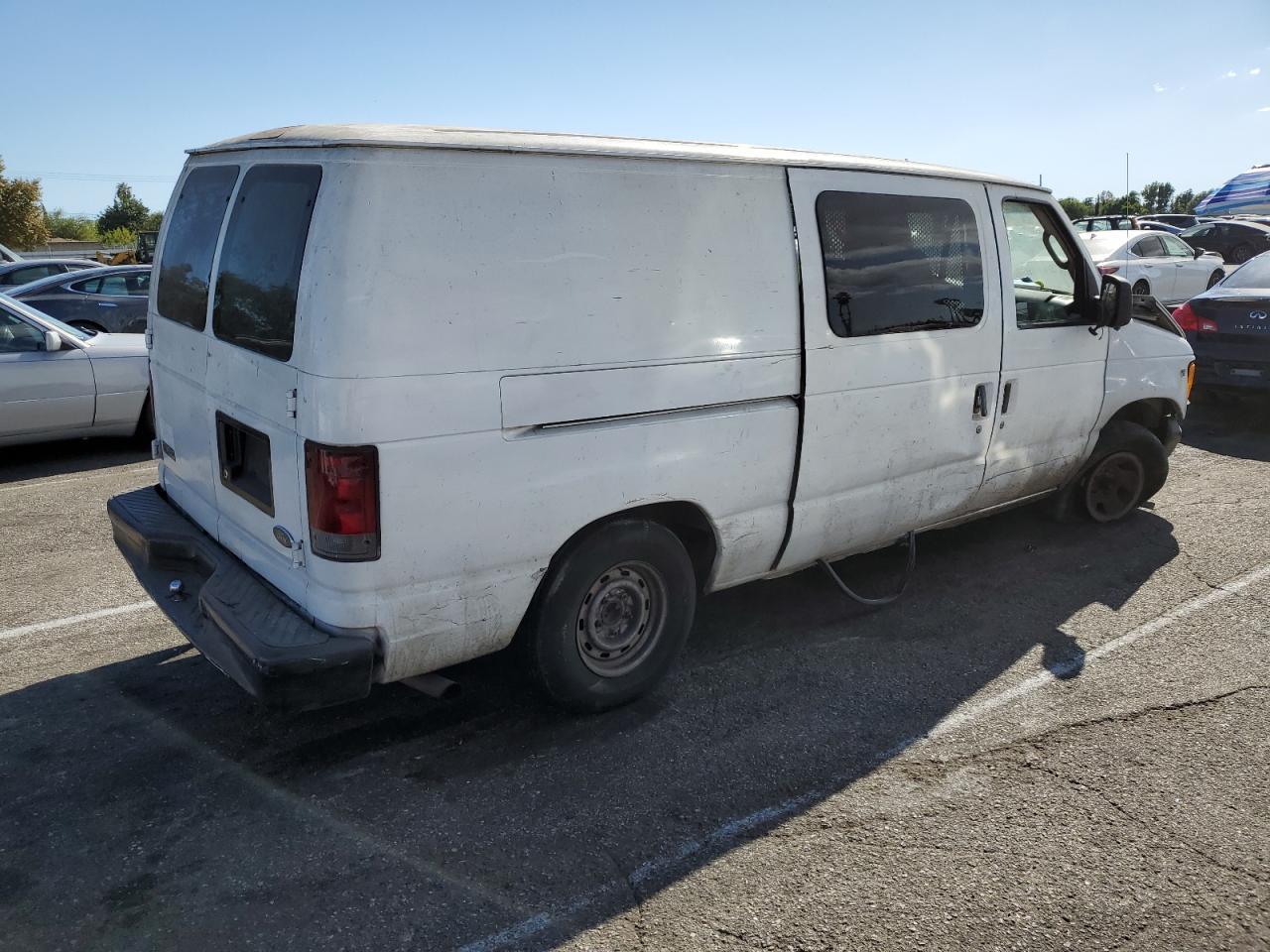2003 Ford Econoline E150 Van - Image 3