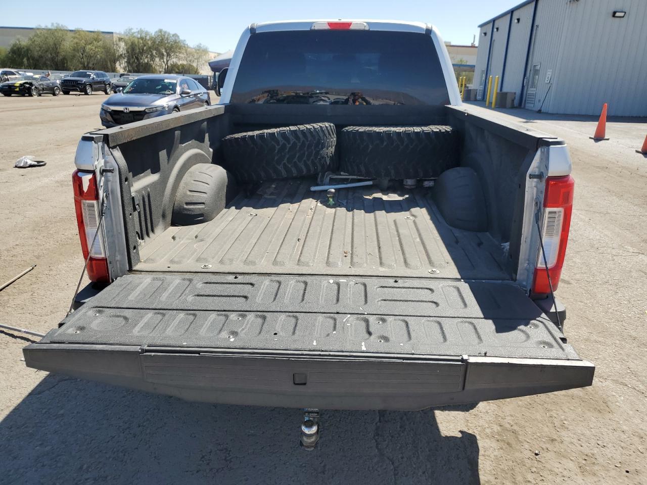2018 Ford F250 Super Duty - Image 6
