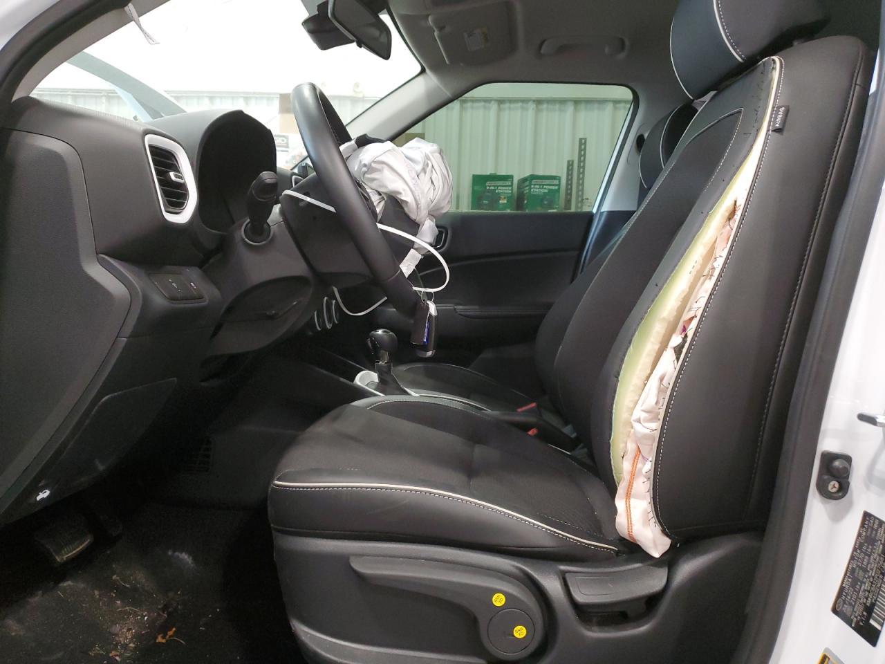 2023 Hyundai Venue Sel - Фото 7