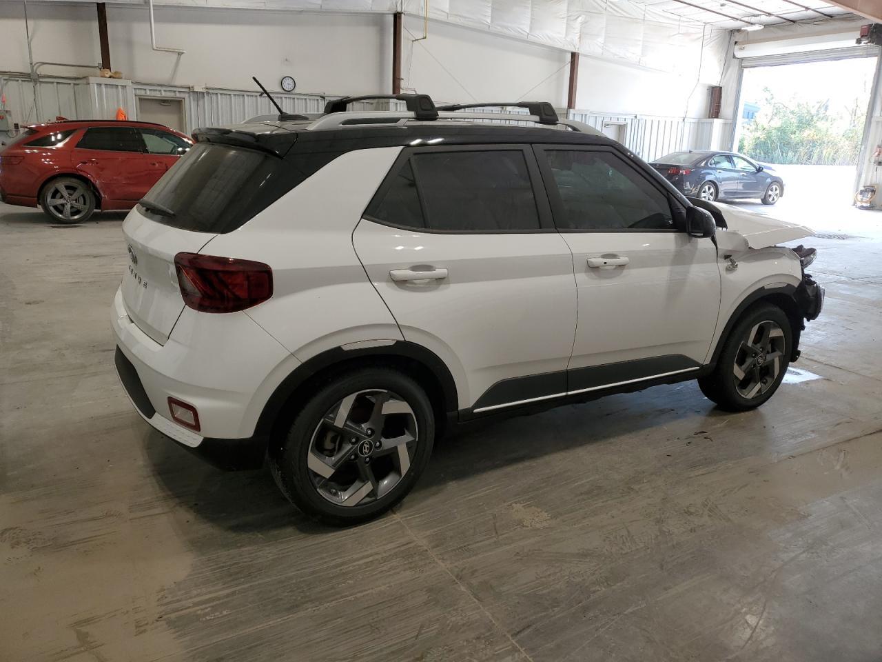 2023 Hyundai Venue Sel - Фото 3