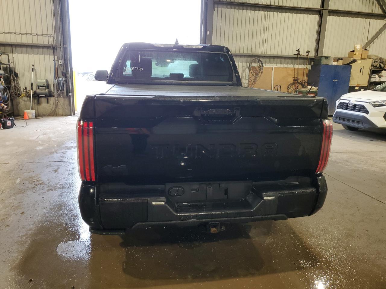2022 Toyota Tundra Crewmax Platinum - Фото 6