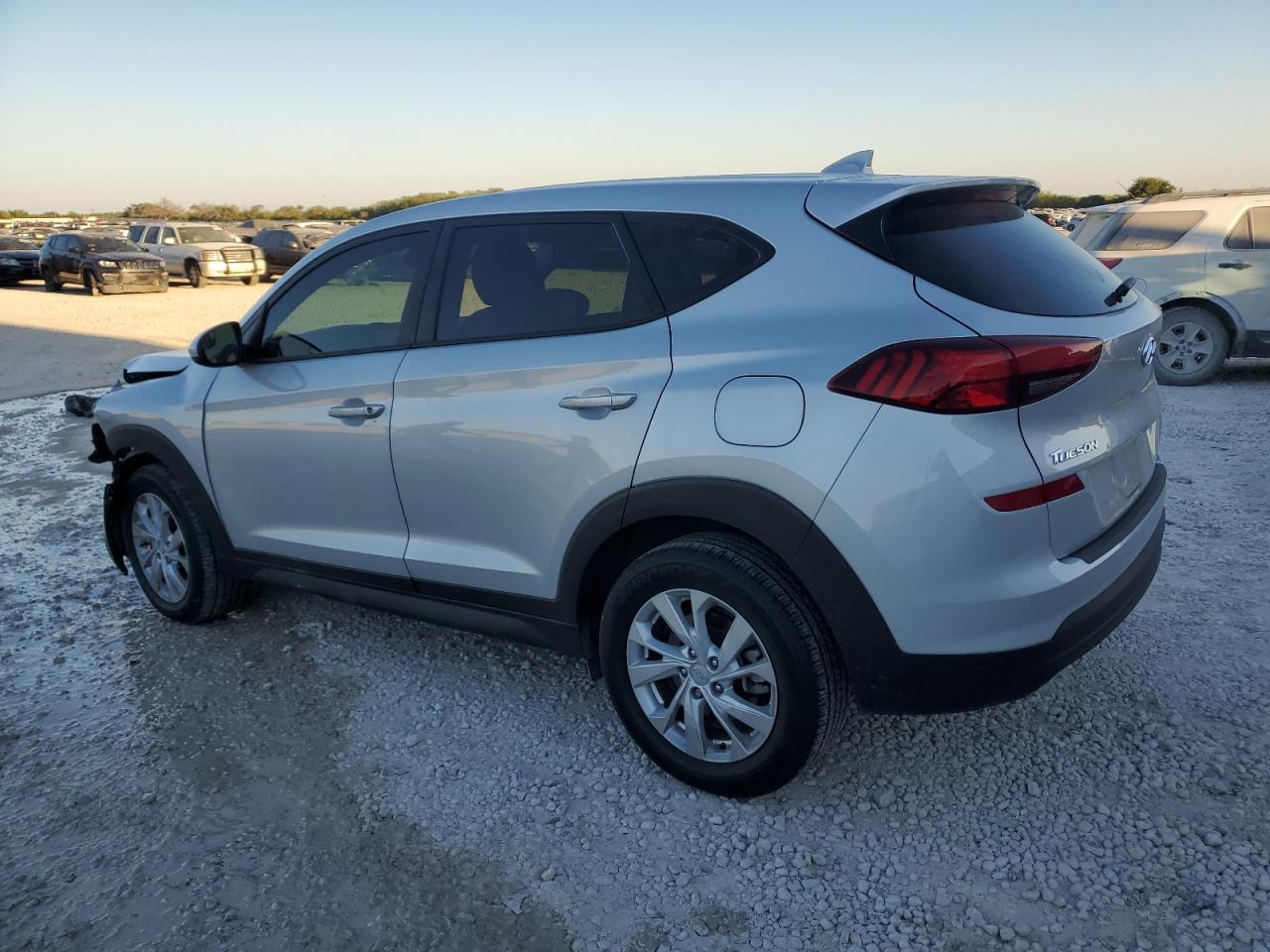 2019 Hyundai Tucson Se - Image 2