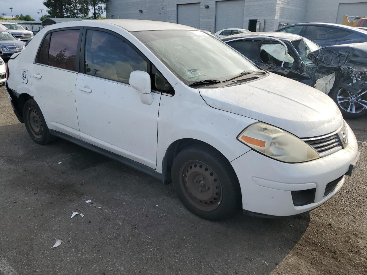 2007 Nissan Versa S - Фото 4