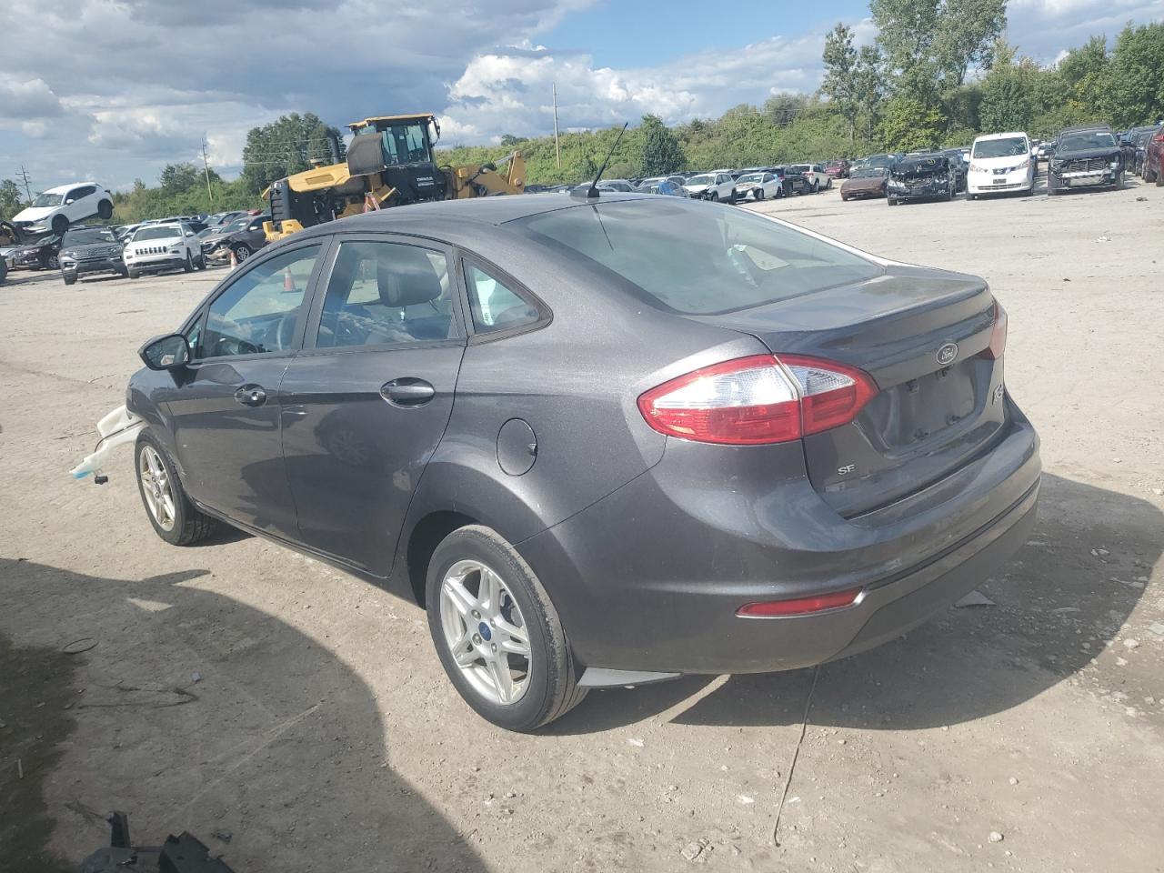 2018 Ford Fiesta Se - Фото 2