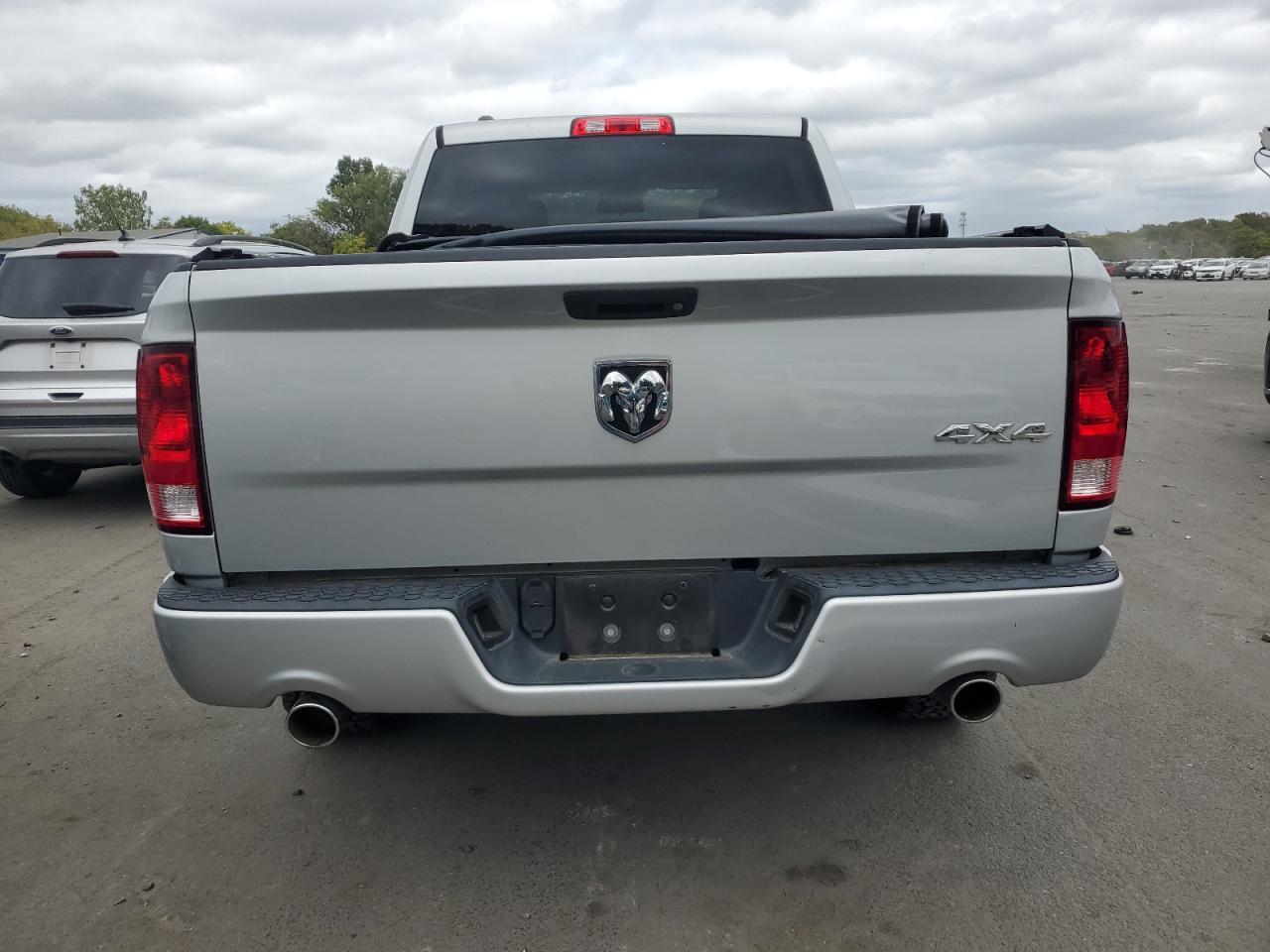 2015 Ram 1500 St - Image 6