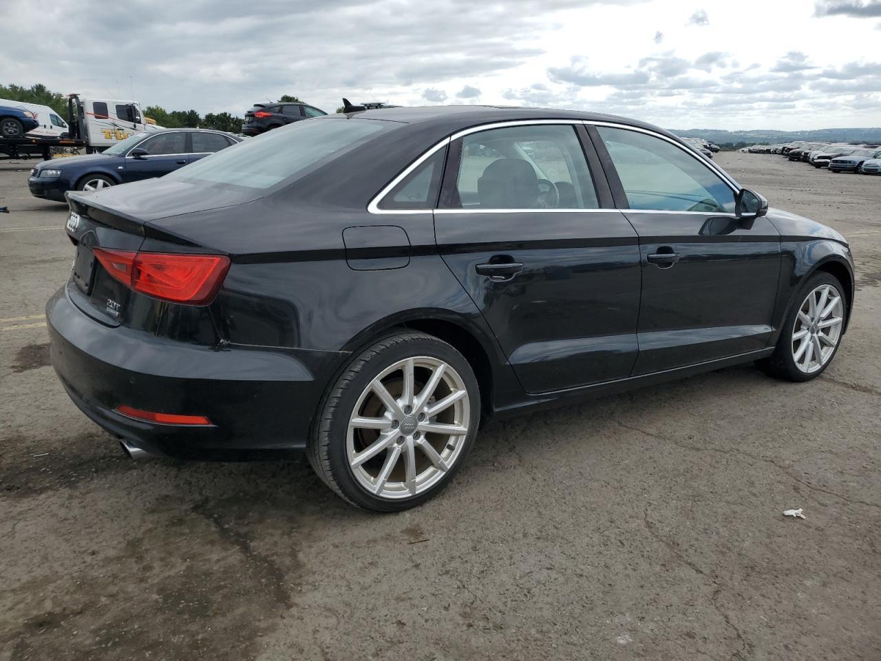 2015 Audi A3 Premium Plus - Фото 3
