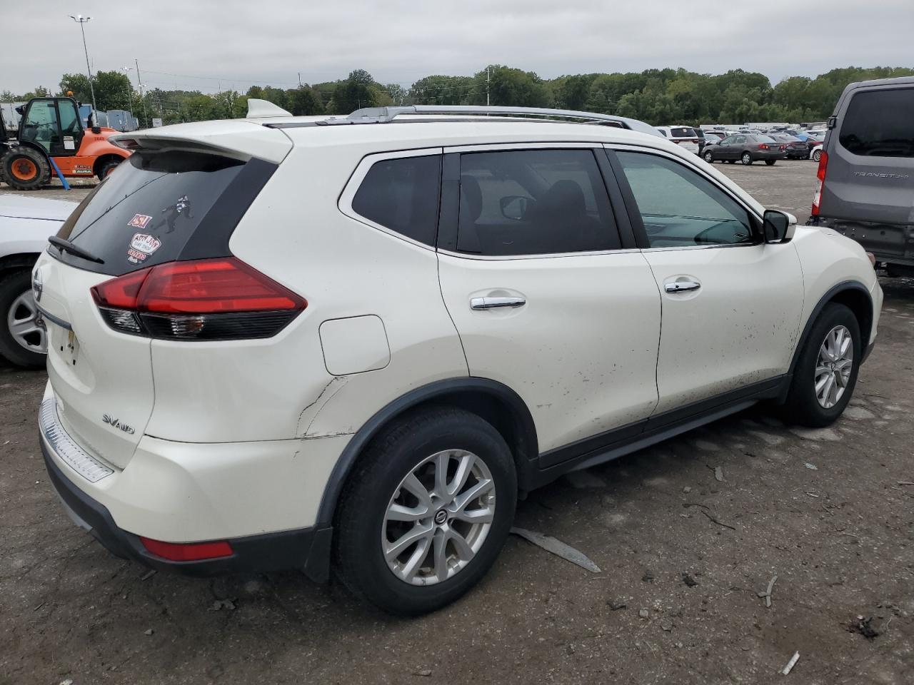 2017 Nissan Rogue S - Фото 3