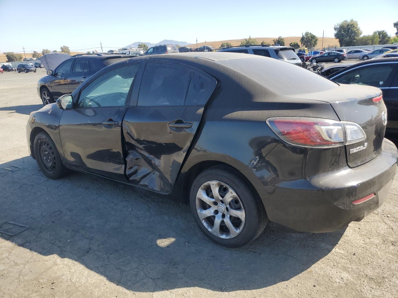 2013 Mazda 3 I - Фото 2