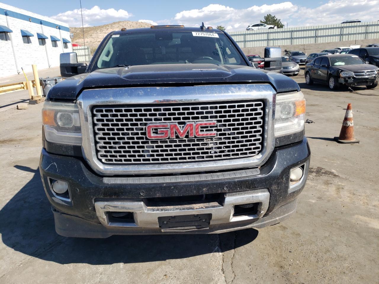 2016 GMC Sierra K3500 Denali - Image 5