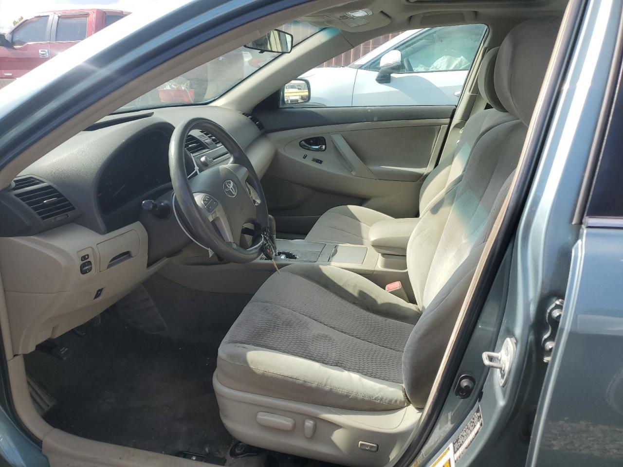 2010 Toyota Camry Base - Фото 7
