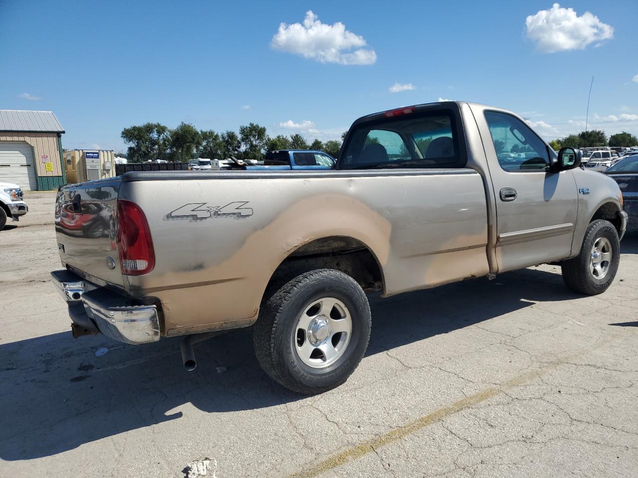 2004 Ford F-150 Heritage Classic - Image 3