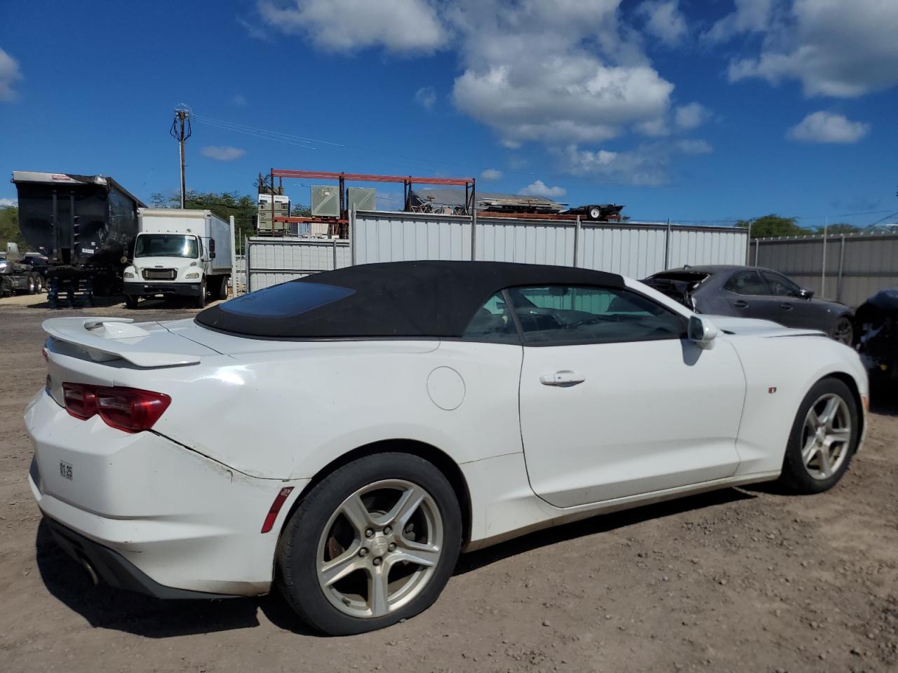 2021 Chevrolet Camaro Ls - Фото 3