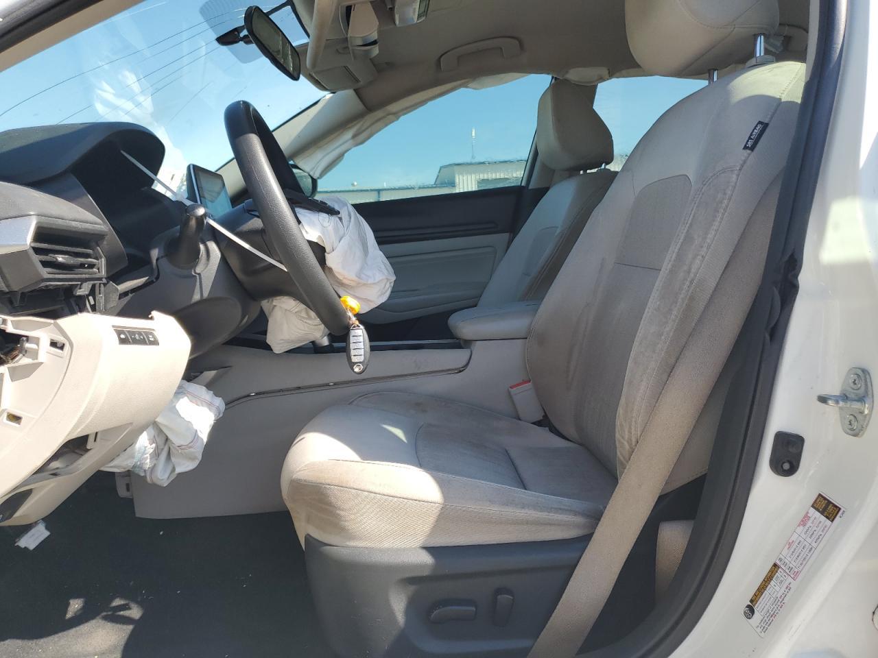 2019 Nissan Altima - Image 7