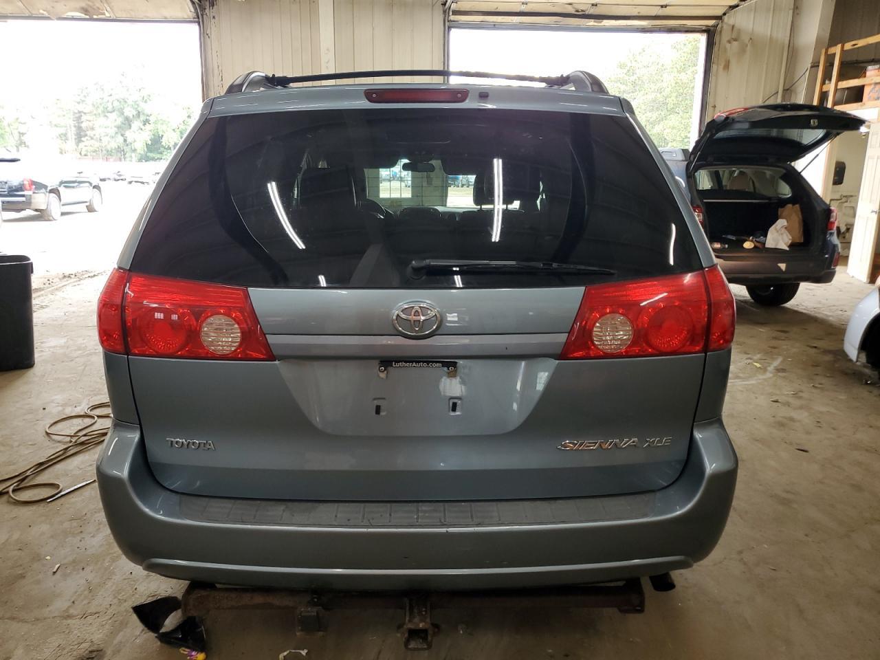 2008 Toyota Sienna Xle - Image 6