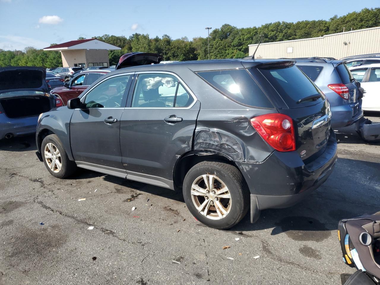 2014 Chevrolet Equinox Ls - Image 2