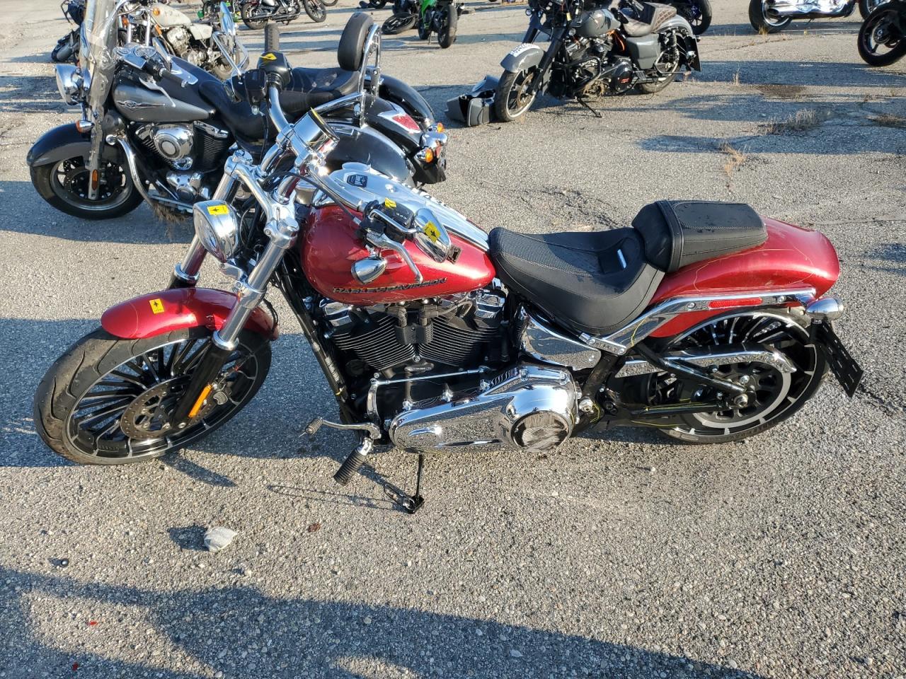 2025 Harley-Davidson Fxbr - Фото 3