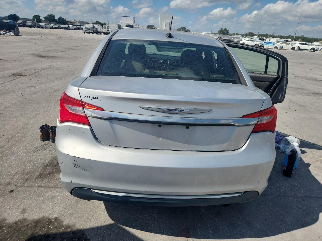 2011 Chrysler 200 Touring - Image 6