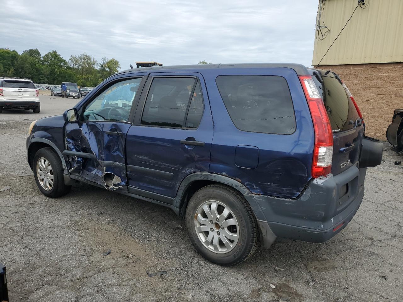 2005 Honda Cr-V - Image 2