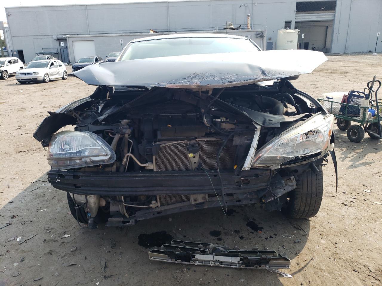 2015 Nissan Sentra S - Image 5