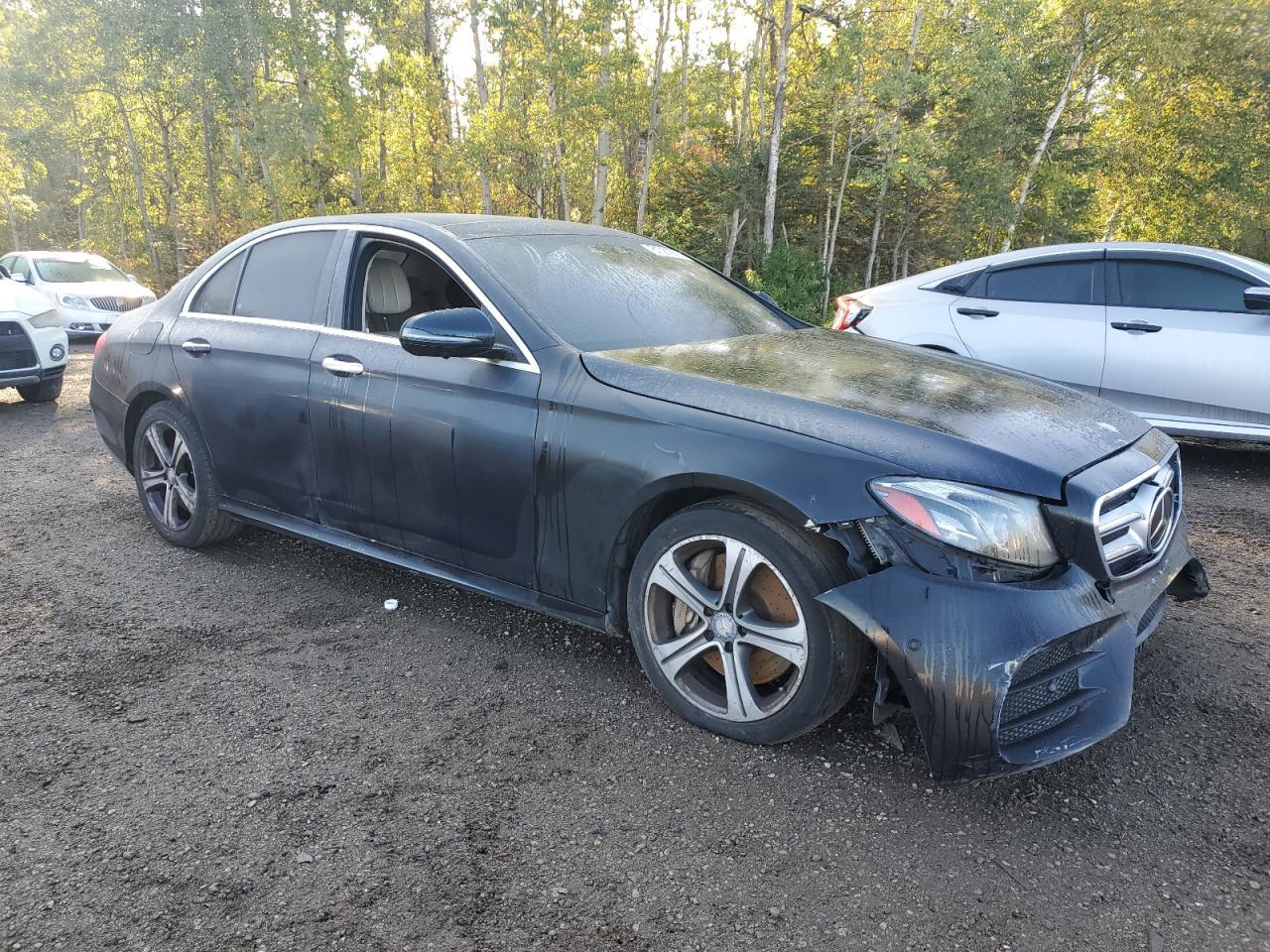 2017 Mercedes-Benz E 400 4Matic - Фото 4