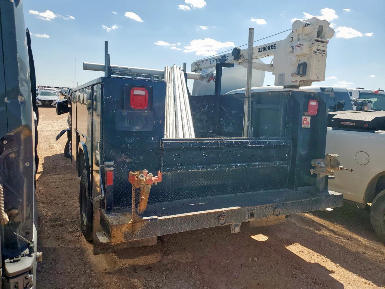 2023 GMC Sierra 3500Hd Utility / Service Truck - Фото 2