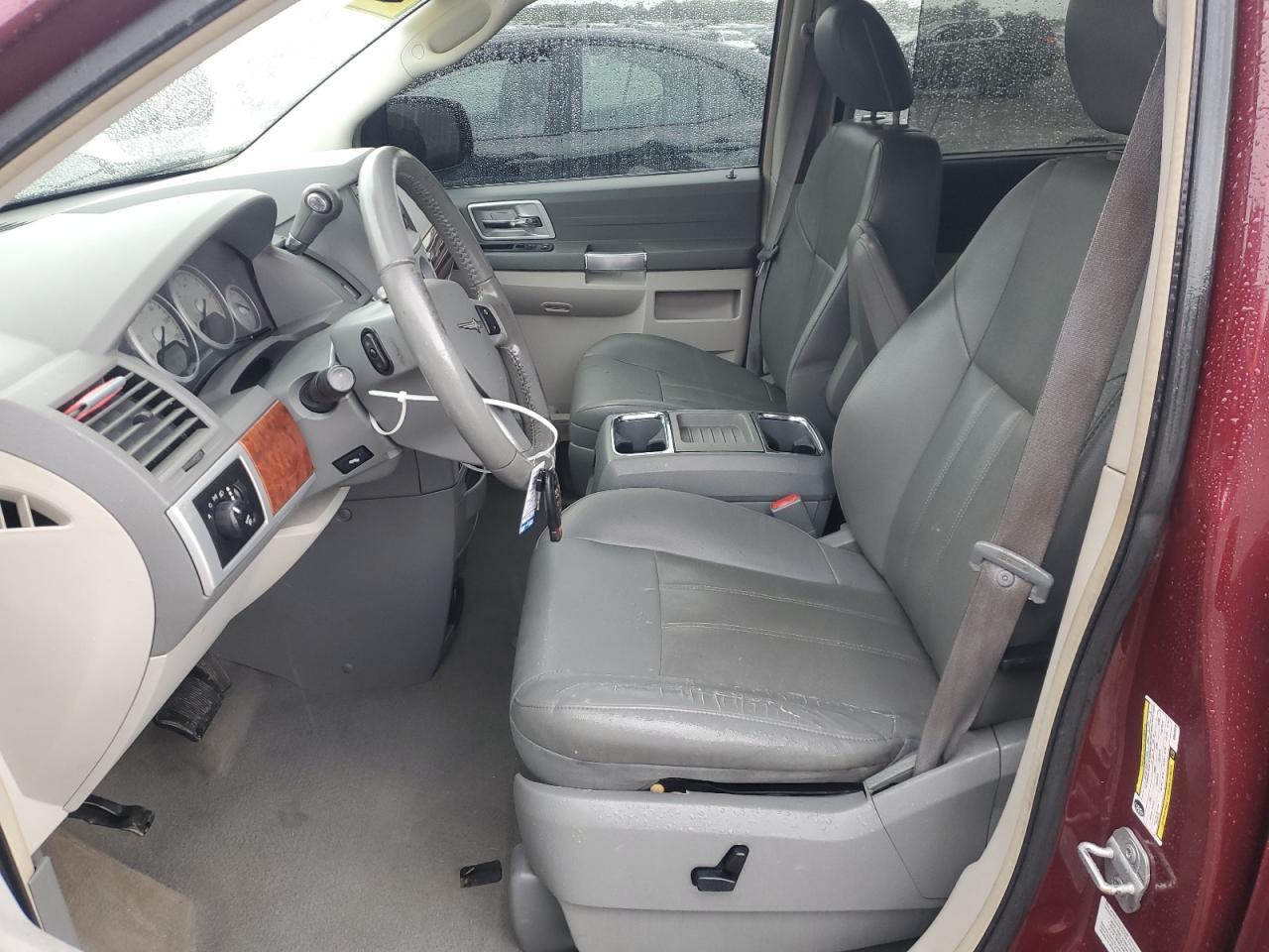 2008 Chrysler Town & Country Touring - Фото 7