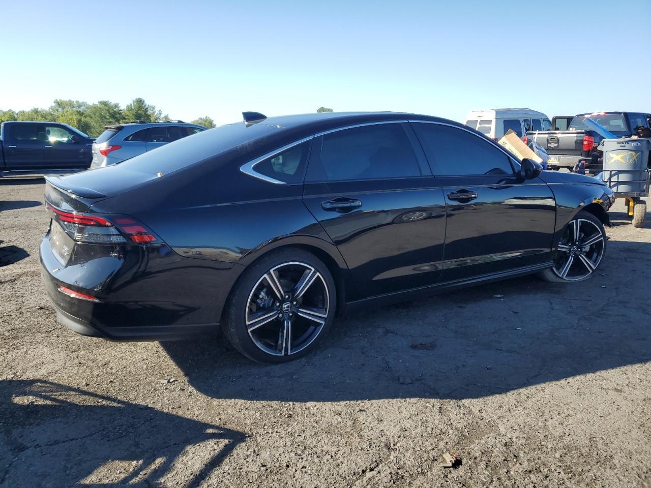 2025 Honda Accord Hybrid Sport - Image 3