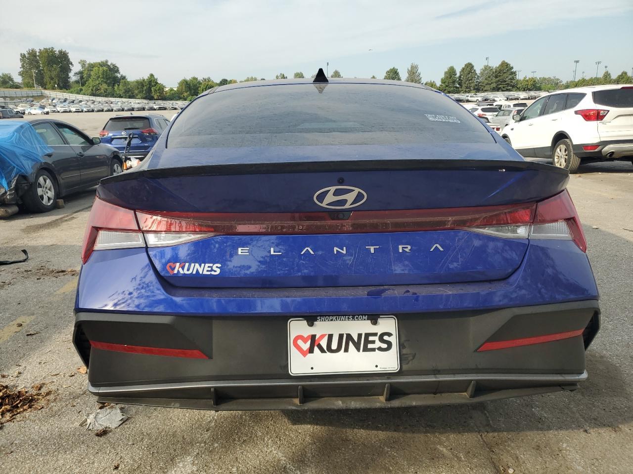 2025 Hyundai Elantra Sel Sport - Image 6