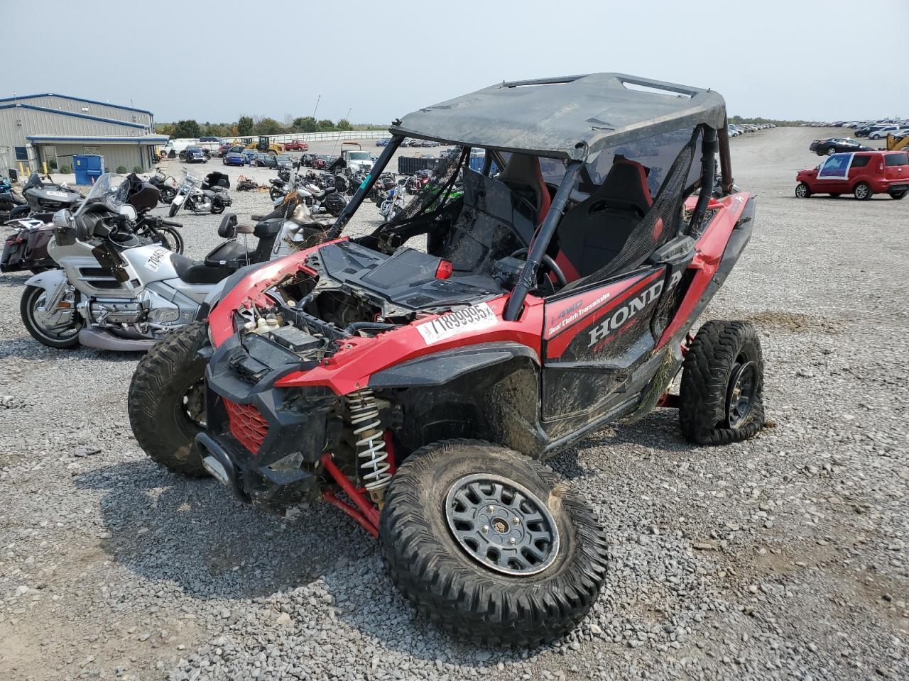 2023 Honda Sxs1000 - Image 2